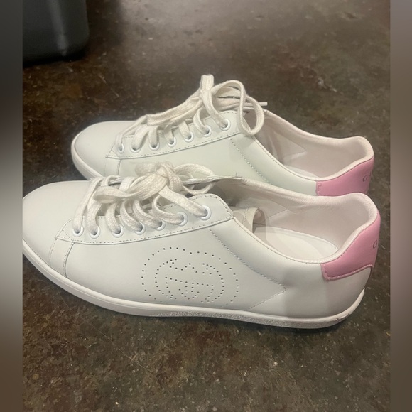GUCCI ACE INTERLOCKING G WOMENS PINK WHITE SNEAKERS SZ 39 8 8.5 9 - Picture 2 of 4